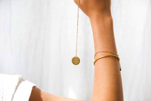 BIJOUX  FÉMINISTES <span class="sous-titre">Médailles</span> – Image 5