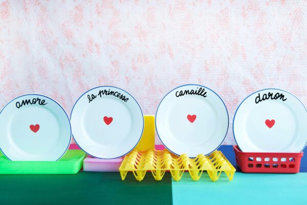 La Famille s'éclate <span class="sous-titre">Assiettes à dessert</span> – Image 4