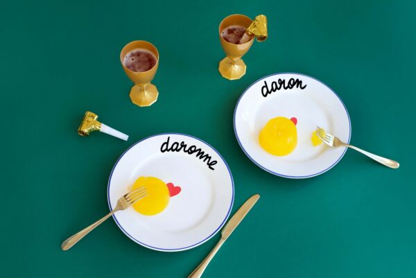La Famille s'éclate <span class="sous-titre">Assiettes à dessert</span> – Image 9
