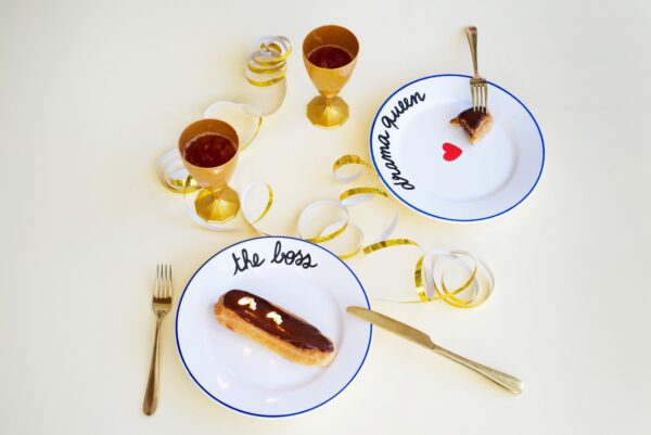 La Famille s'éclate <span class="sous-titre">Assiettes à dessert</span> – Image 3