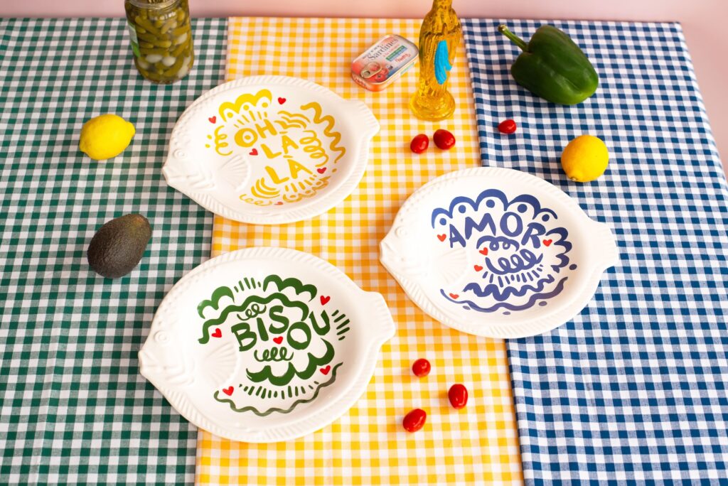 Plat décoratif poisson <span class="sous-titre">en faïence</span>